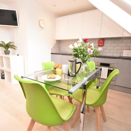 Apt 3, Opera House Ensuite 4Th Floor By Indigo Flats London Ngoại thất bức ảnh