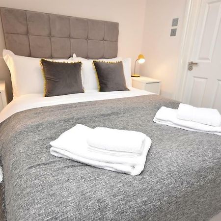 Apt 3, Opera House Ensuite 4Th Floor By Indigo Flats London Ngoại thất bức ảnh