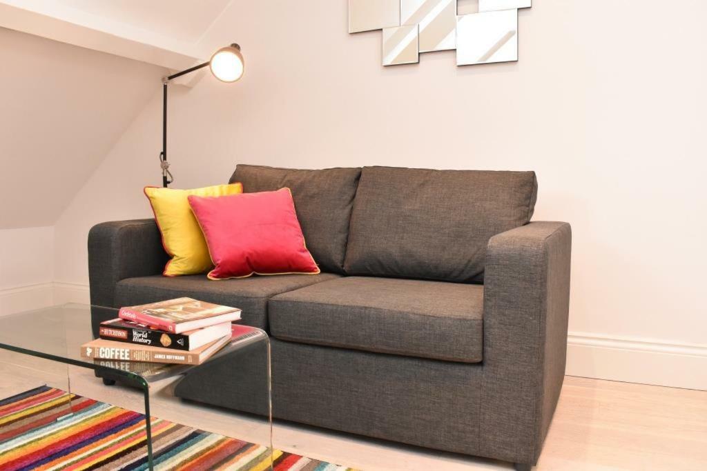 Apt 3, Opera House Ensuite 4Th Floor By Indigo Flats London Ngoại thất bức ảnh