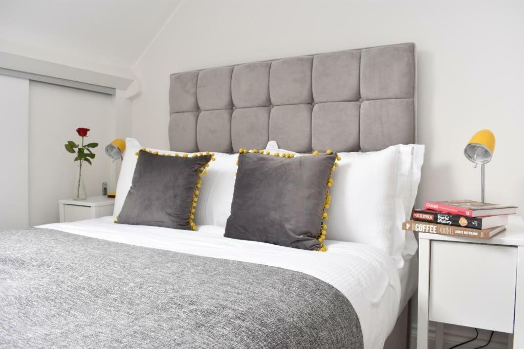 Apt 3, Opera House Ensuite 4Th Floor By Indigo Flats London Ngoại thất bức ảnh